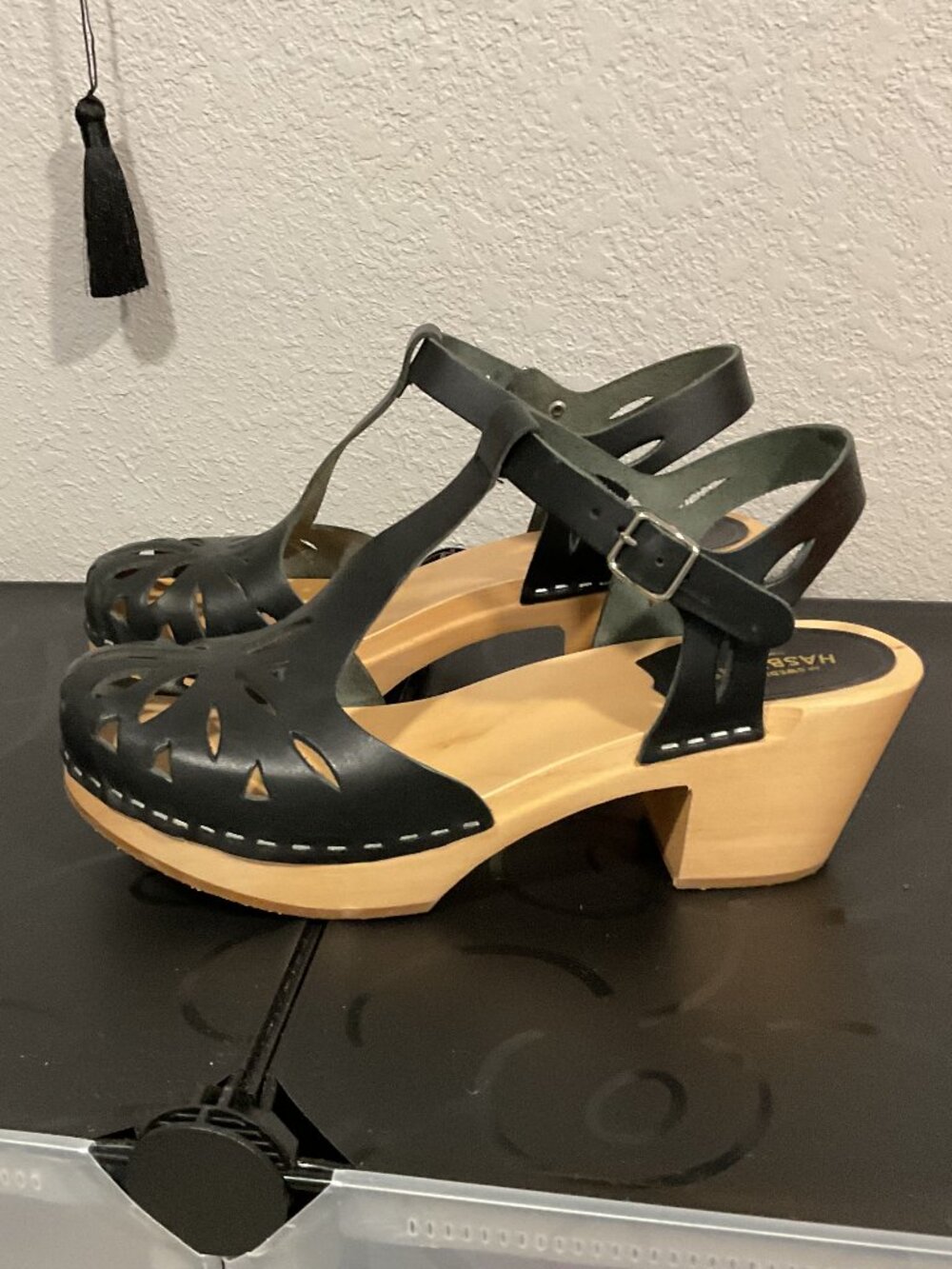 New Swedish Hasbeens Lacy clog 40